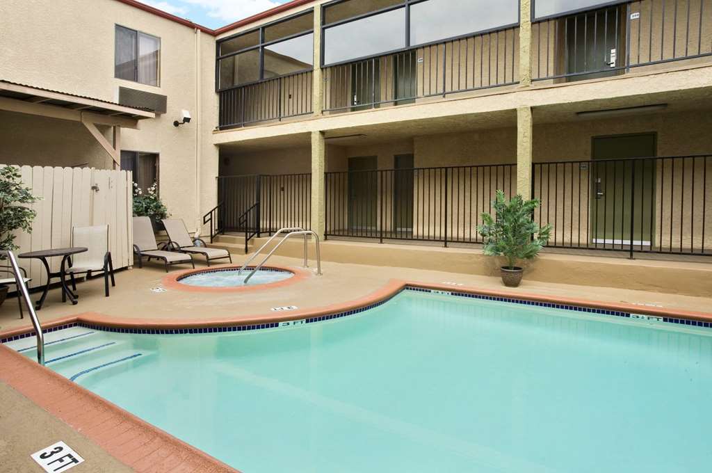 Howard Johnson By Wyndham Reseda Hotel & Suites ロサンゼルス 設備 写真